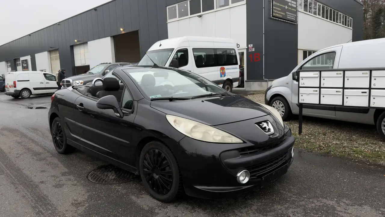 Object 207 Peugeot 207 CC 1.6 HDi FAP te koop | Okasie autodetails