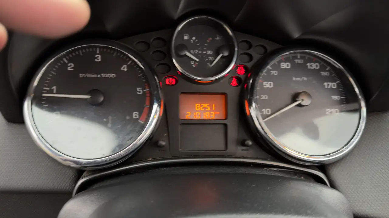 Object 207 Peugeot 207 CC 1.6 HDi FAP te koop | Okasie autodetails